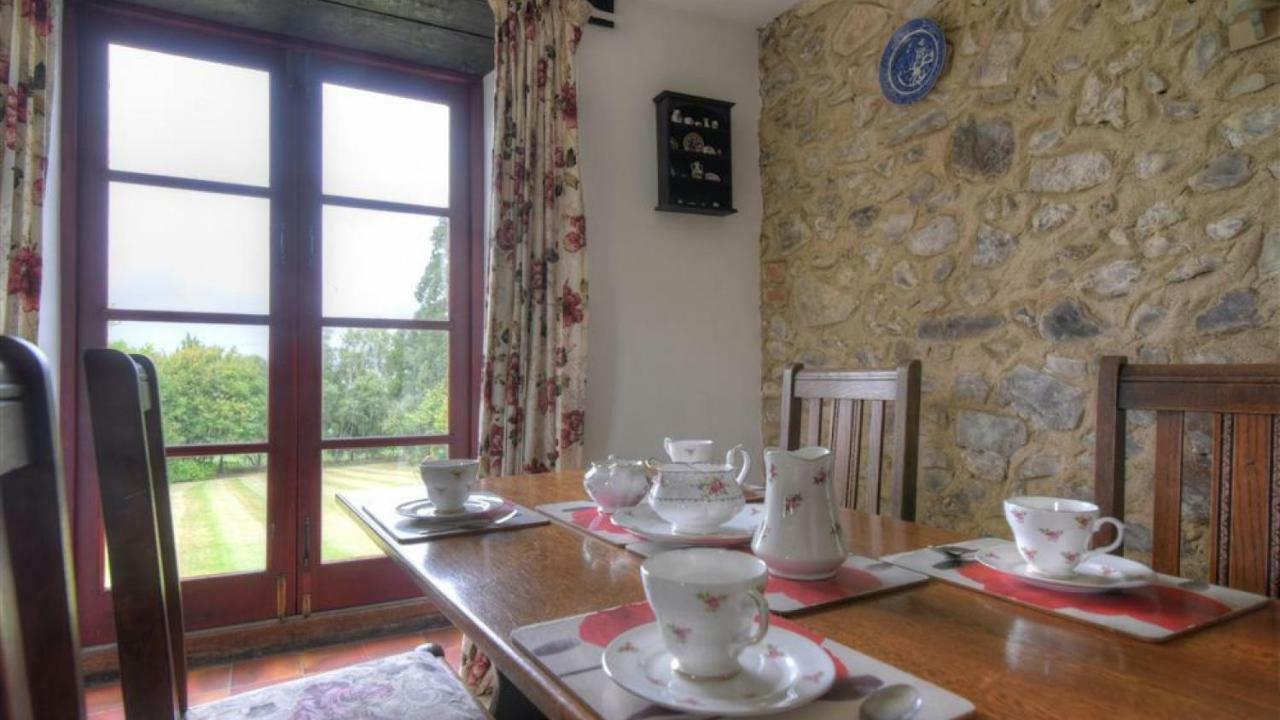 Rose Cottage Musbury Exteriör bild